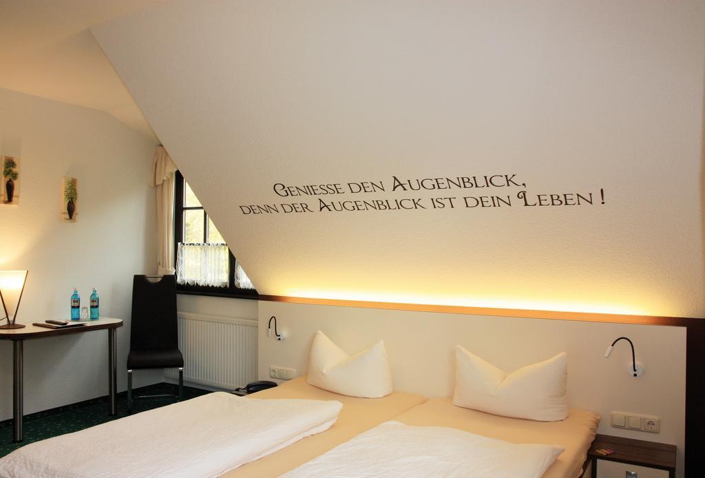 Hotel Goldener Hirsch Suhl Extérieur photo