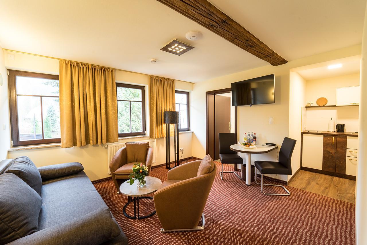 Hotel Goldener Hirsch Suhl Extérieur photo