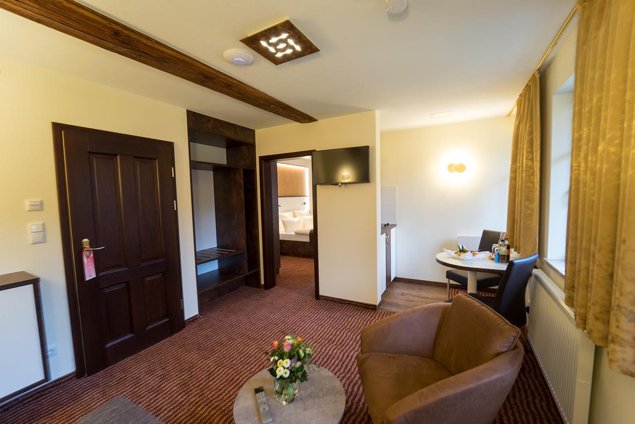 Hotel Goldener Hirsch Suhl Extérieur photo