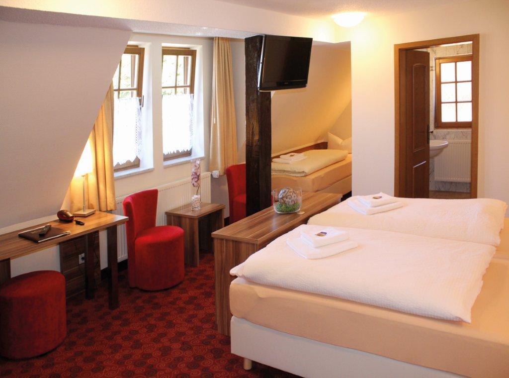 Hotel Goldener Hirsch Suhl Extérieur photo